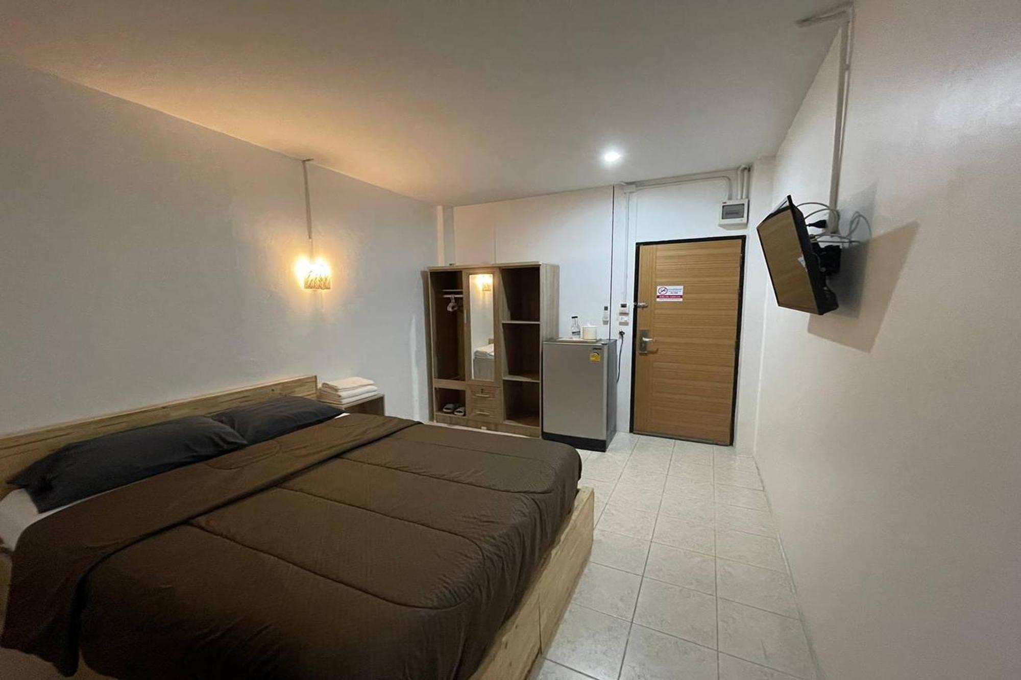אפרטהוטל צ'יאנג מאי Racha Caftel - 7 House - รชาคาฟเทล מראה חיצוני תמונה