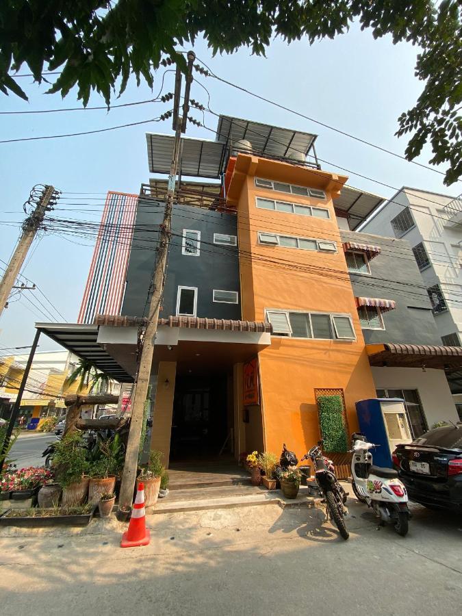 אפרטהוטל צ'יאנג מאי Racha Caftel - 7 House - รชาคาฟเทล מראה חיצוני תמונה